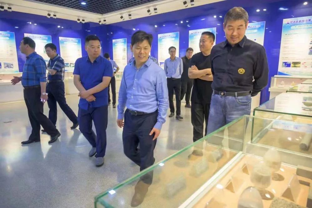 【学党史 办实事 解难题 促发展】精品人妻少妇嫩草AV无码专区，欧美性夜黄A片爽爽免费视频，欧美成人在线视频，欧美亚韩一区二区三区，欧美成人在线视频......产业园领导赴企业走访调研(图2)