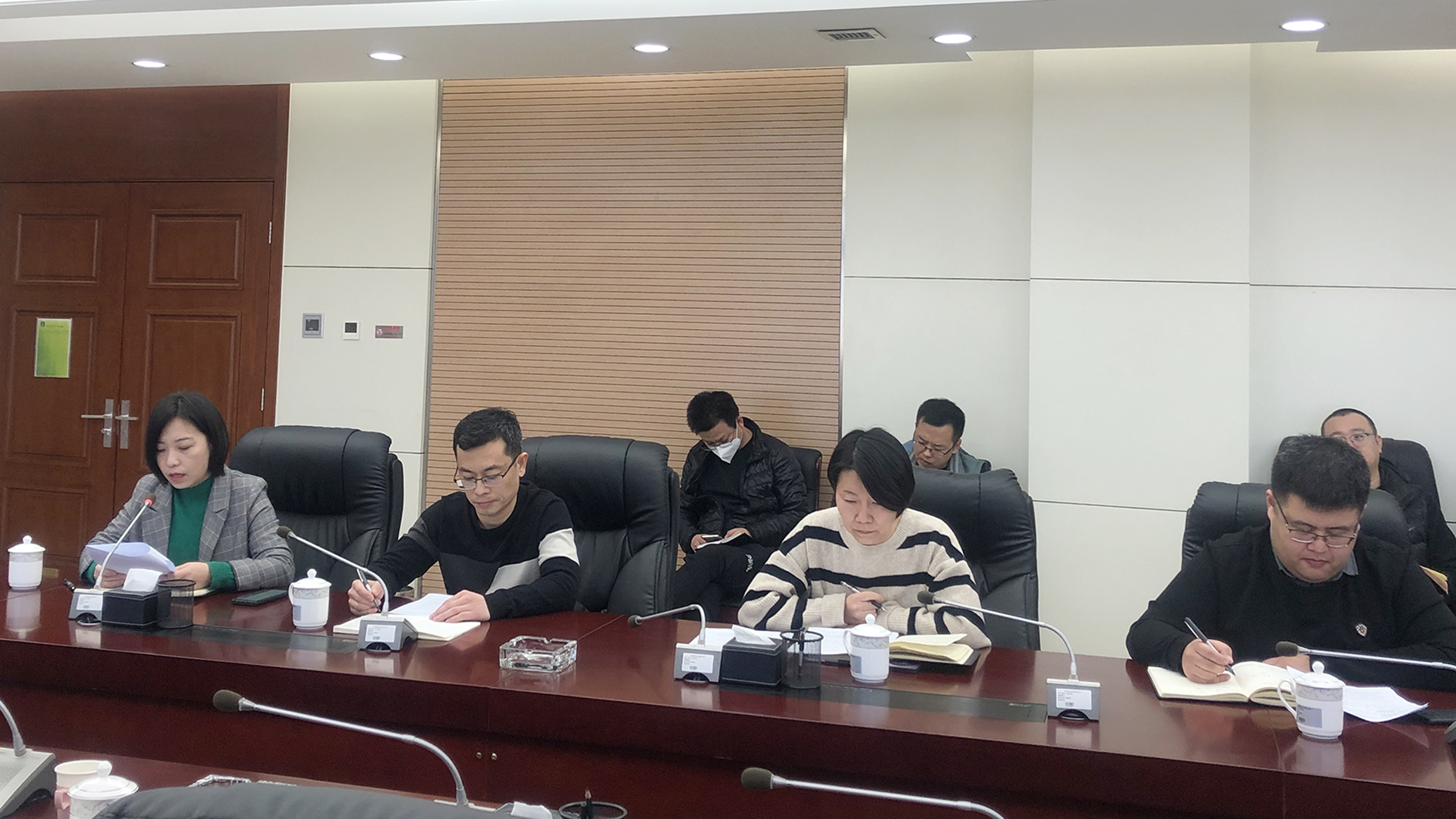 乘势而上 笃行不怠｜精品人妻少妇嫩草AV无码专区，欧美性夜黄A片爽爽免费视频，欧美成人在线视频，欧美亚韩一区二区三区，欧美成人在线视频......召开中层干部汇报会(图3)