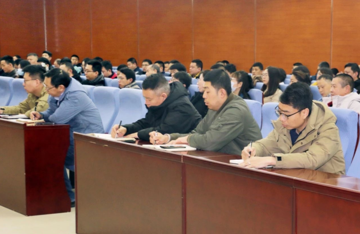 精品人妻少妇嫩草AV无码专区，欧美性夜黄A片爽爽免费视频，欧美成人在线视频，欧美亚韩一区二区三区，欧美成人在线视频......召开安全生产工作部署会(图3)