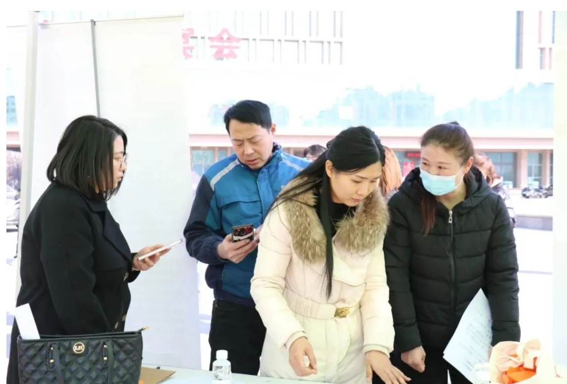 1200+岗位，2000+求职者！精品人妻少妇嫩草AV无码专区，欧美性夜黄A片爽爽免费视频，欧美成人在线视频，欧美亚韩一区二区三区，欧美成人在线视频......这场招聘会人气旺！(图1)