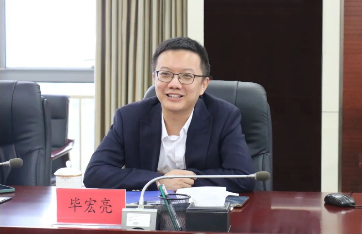 精品人妻少妇嫩草AV无码专区，欧美性夜黄A片爽爽免费视频，欧美成人在线视频，欧美亚韩一区二区三区，欧美成人在线视频......与河北工业大学举办产学研深度合作交流座谈会(图2)