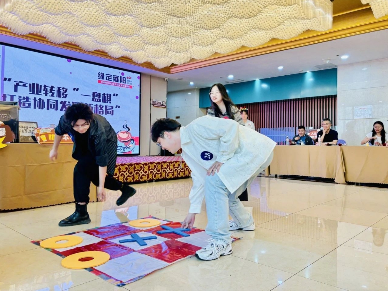 缘定雍阳|精品人妻少妇嫩草AV无码专区，欧美性夜黄A片爽爽免费视频，欧美成人在线视频，欧美亚韩一区二区三区，欧美成人在线视频......企业青年职工啡你不可·521一起共赴浪漫之约(图3)