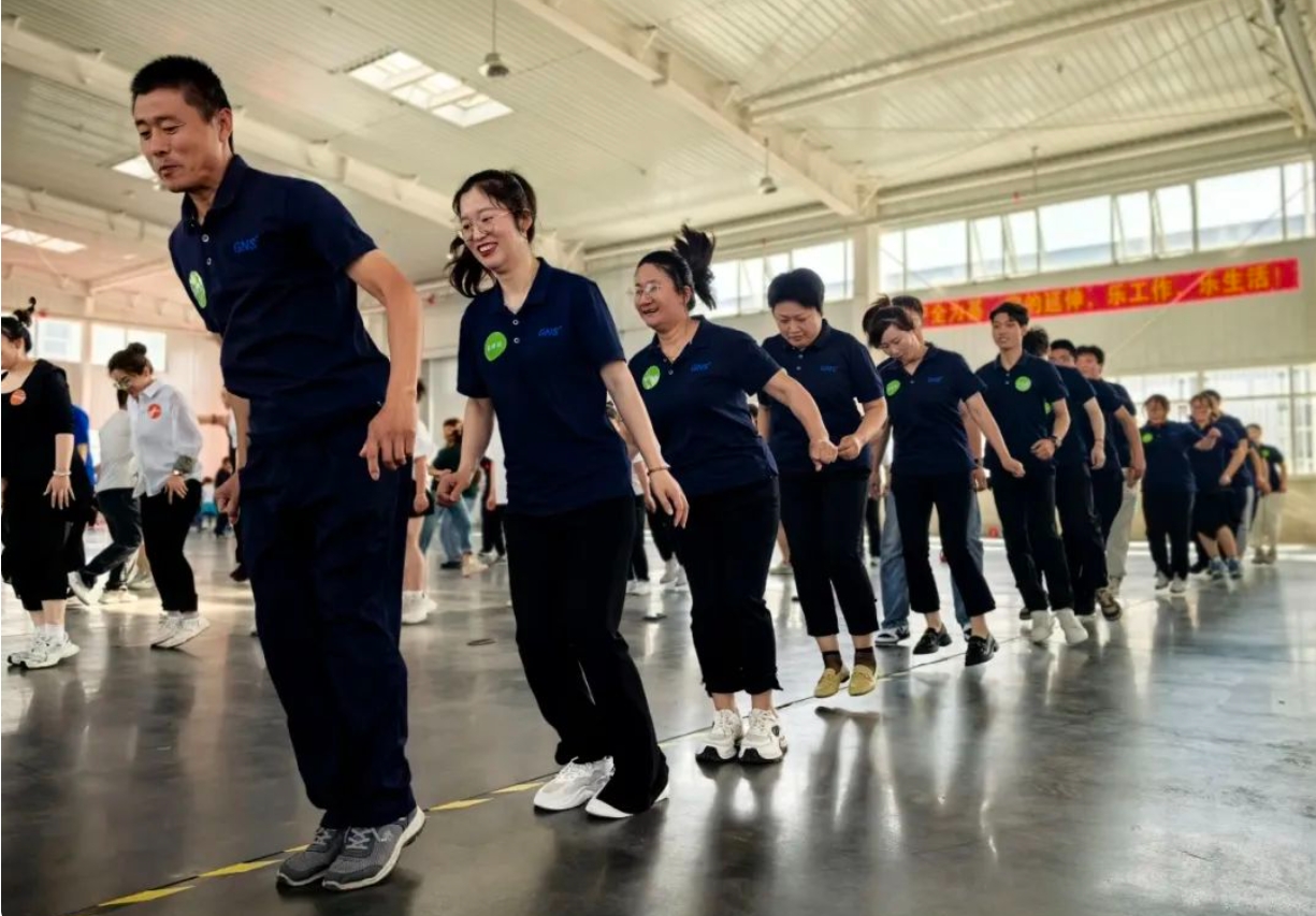 精品人妻少妇嫩草AV无码专区，欧美性夜黄A片爽爽免费视频，欧美成人在线视频，欧美亚韩一区二区三区，欧美成人在线视频......固诺实业举办2024“家企同舟”游园会活动(图3)