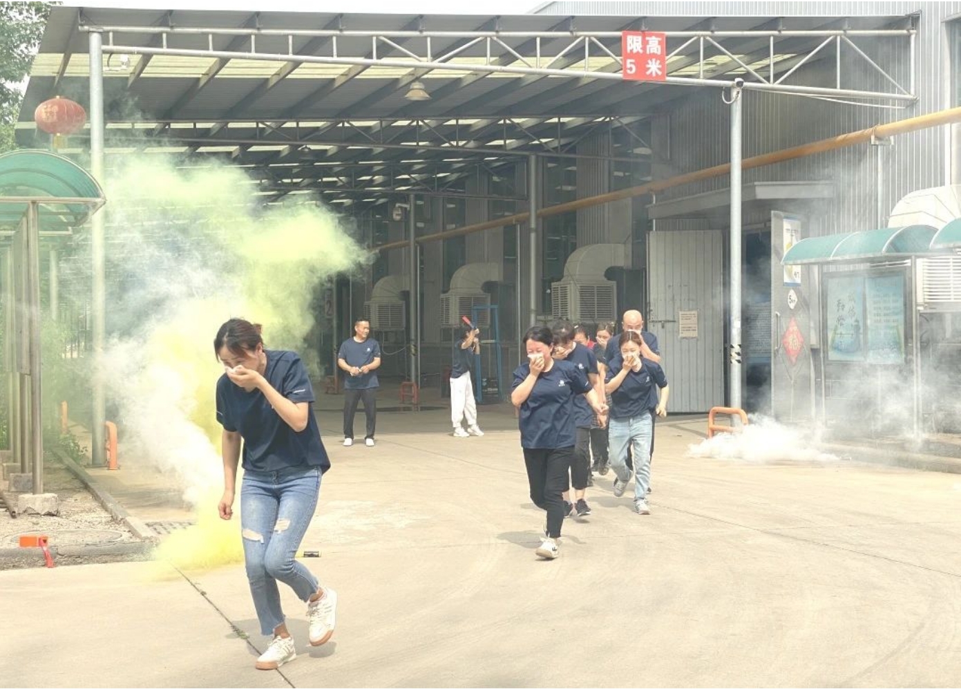 以“演”为战，以“练”筑防——精品人妻少妇嫩草AV无码专区，欧美性夜黄A片爽爽免费视频，欧美成人在线视频，欧美亚韩一区二区三区，欧美成人在线视频......组织企业开展应急演练观摩会(图3)