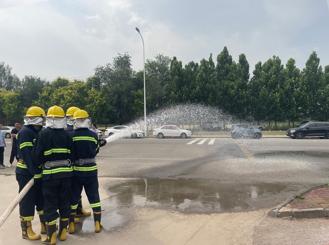 以“演”为战，以“练”筑防——精品人妻少妇嫩草AV无码专区，欧美性夜黄A片爽爽免费视频，欧美成人在线视频，欧美亚韩一区二区三区，欧美成人在线视频......组织企业开展应急演练观摩会(图5)