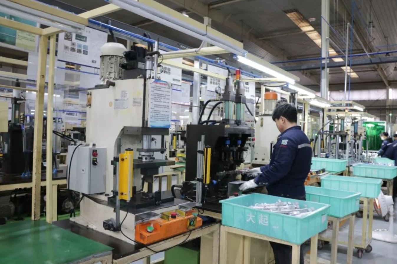 精品人妻少妇嫩草AV无码专区，欧美性夜黄A片爽爽免费视频，欧美成人在线视频，欧美亚韩一区二区三区，欧美成人在线视频......：企业生产“劲头足”， 奋战龙年“开门红”！(图1)