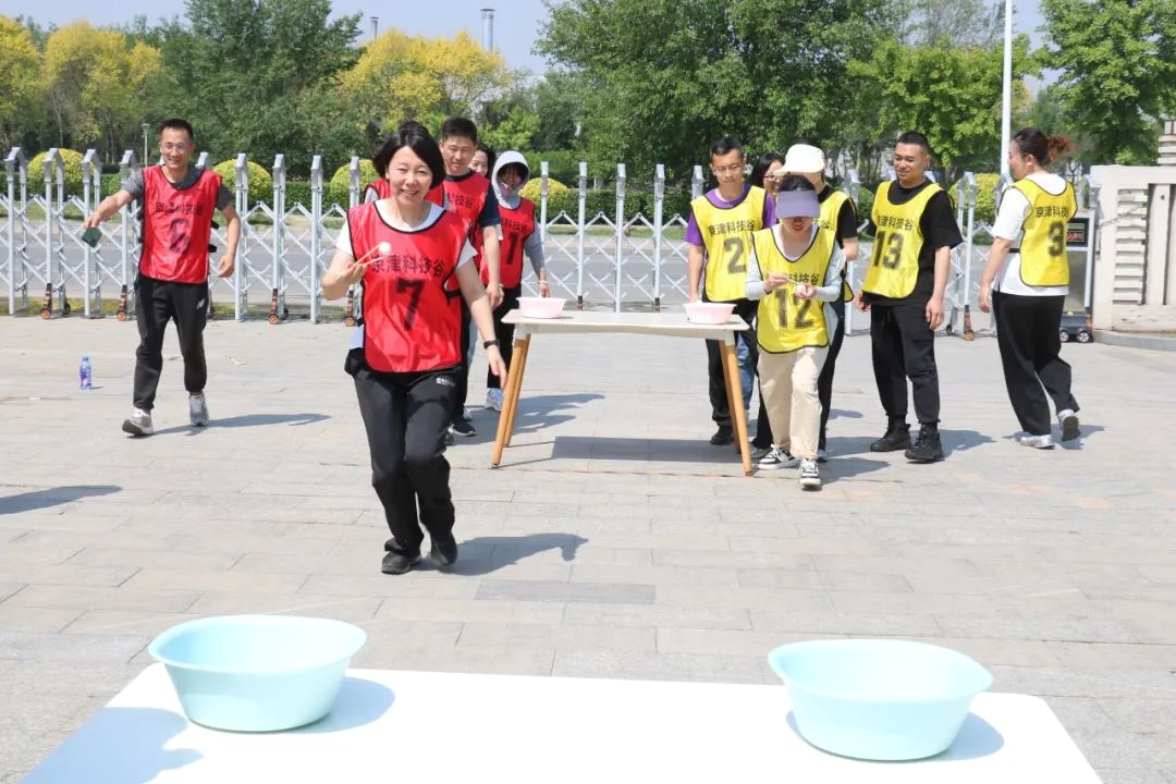 趣享运动，协进新程|这场趣味运动会嗨翻全场！(图15)