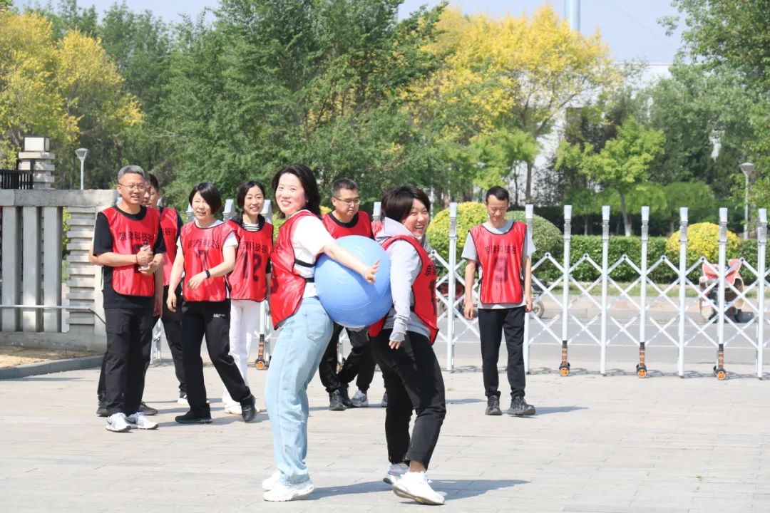 趣享运动，协进新程|这场趣味运动会嗨翻全场！(图9)