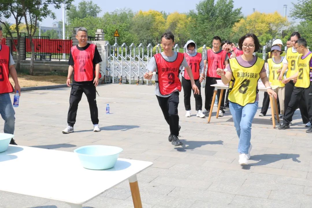 趣享运动，协进新程|这场趣味运动会嗨翻全场！(图16)