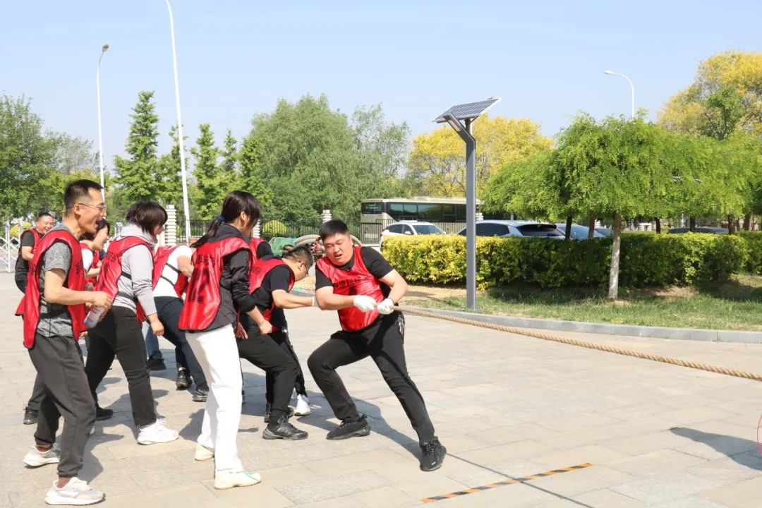 【党建领航促发展】趣享运动，协进新程|这场趣味运动会嗨翻全场(图5)