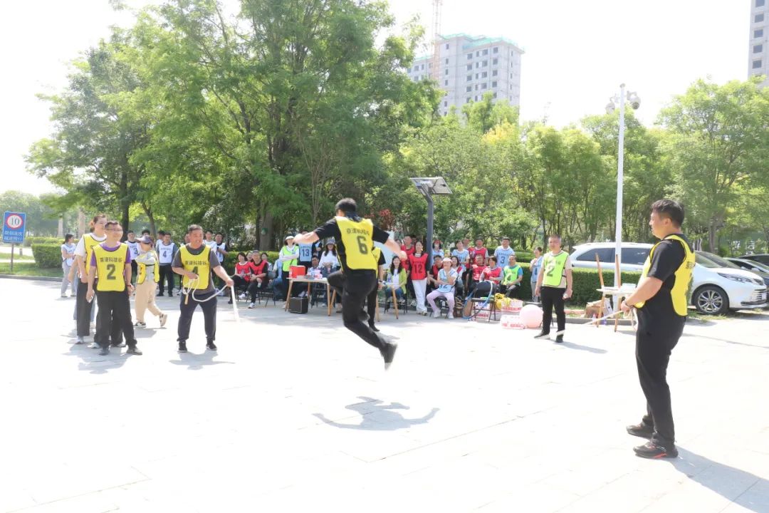 趣享运动，协进新程|这场趣味运动会嗨翻全场！(图13)