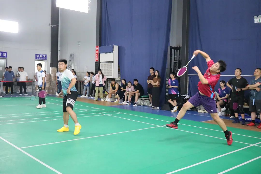 谁“羽”争锋，2025年精品人妻少妇嫩草AV无码专区，欧美性夜黄A片爽爽免费视频，欧美成人在线视频，欧美亚韩一区二区三区，欧美成人在线视频......羽毛球比赛赛出“精气神”！(图6)