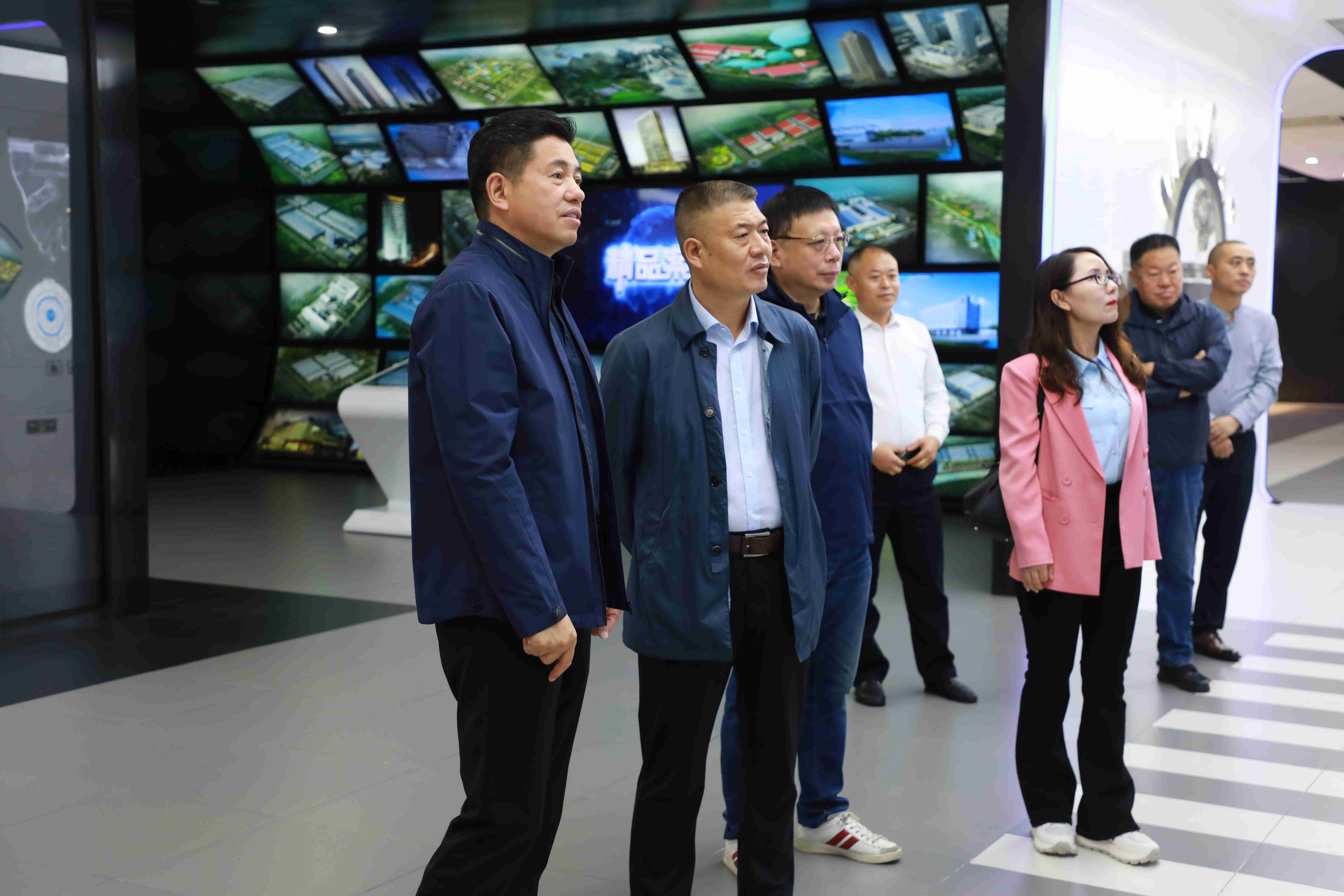 精品人妻少妇嫩草AV无码专区，欧美性夜黄A片爽爽免费视频，欧美成人在线视频，欧美亚韩一区二区三区，欧美成人在线视频......产业园与中机六院签署战略合作协议(图5)